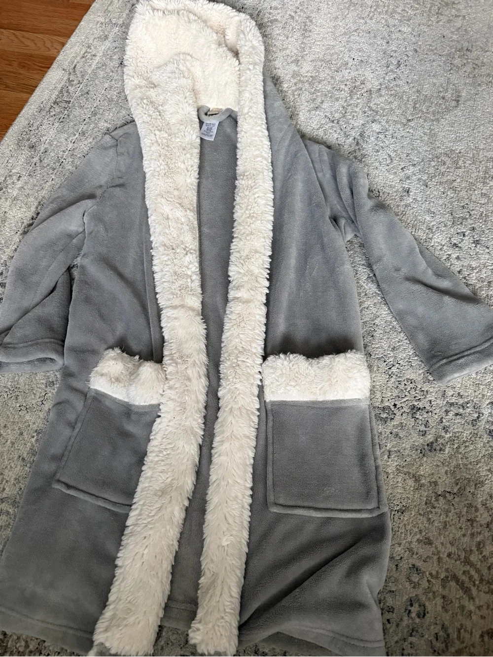 Pottery Barn Teen Hooded Gray Robe with Cream Sherpa Trim